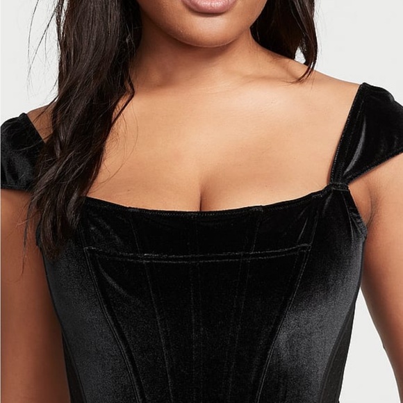 Dream Angel Velvet Corset Crop NWT - Picture 3 of 3